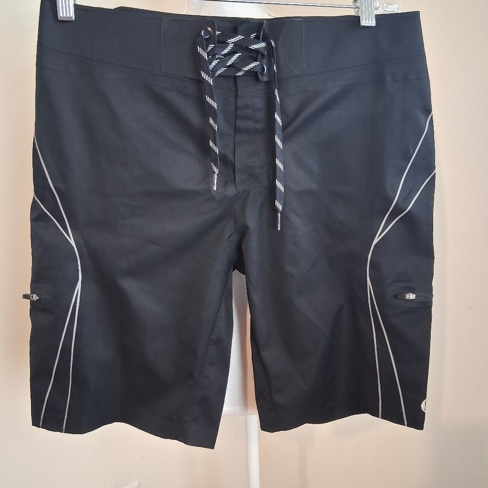 Lululemon Board Shorts Mens 32 Black Swim Trunks Drawstring 10" Inseam